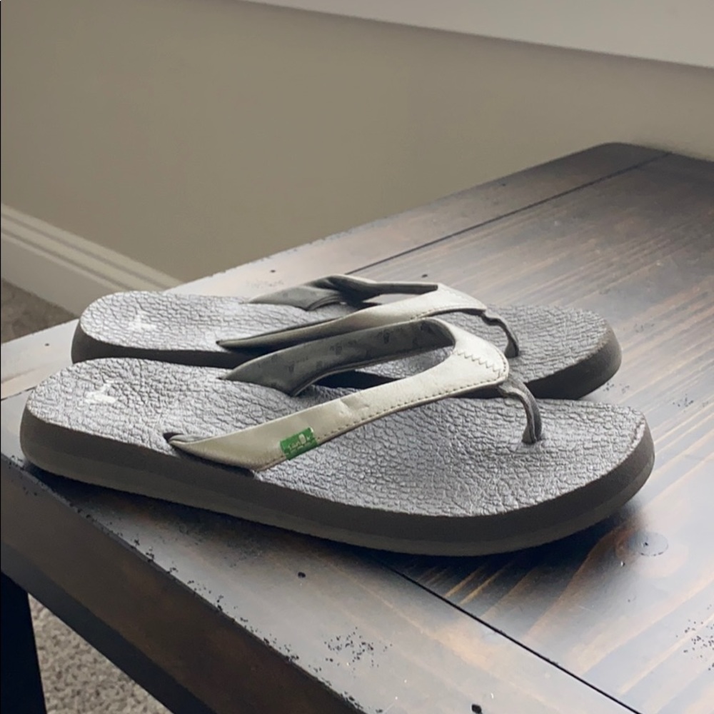 Sanuk Flip Flops Size 8 Women’s